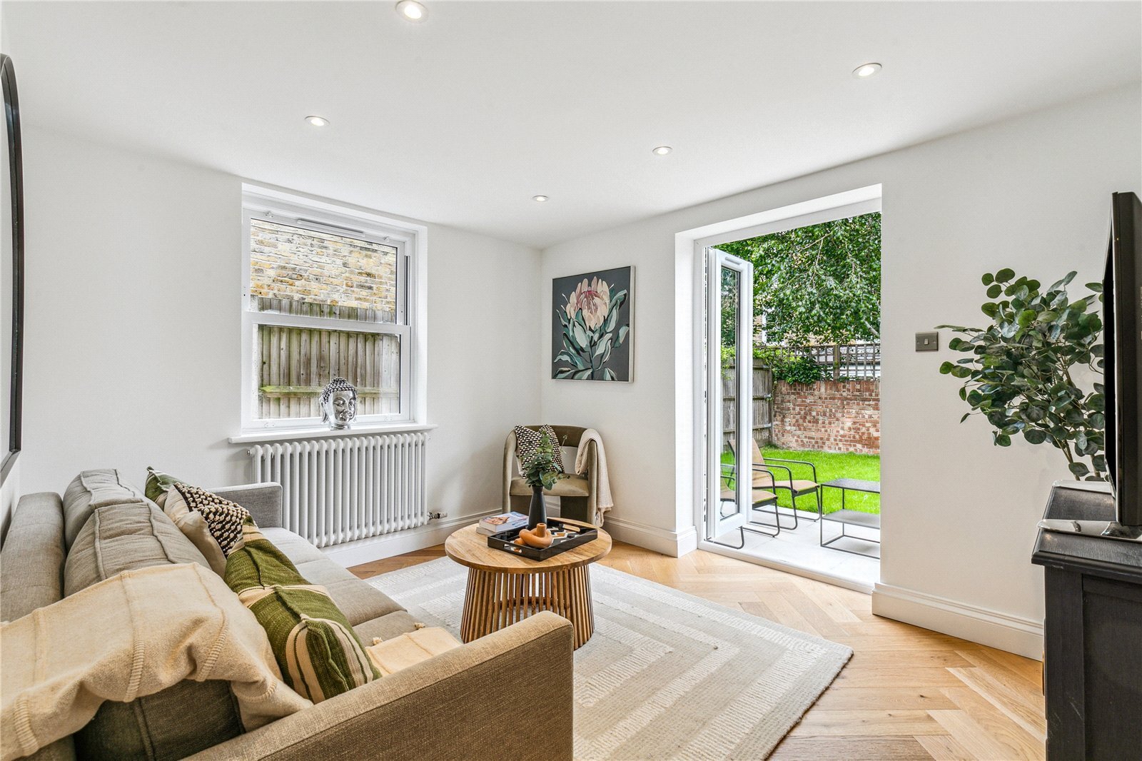 Sw12 Area 2 bedroom property in Boundaries Road, London, SW12 - £750,000 ...