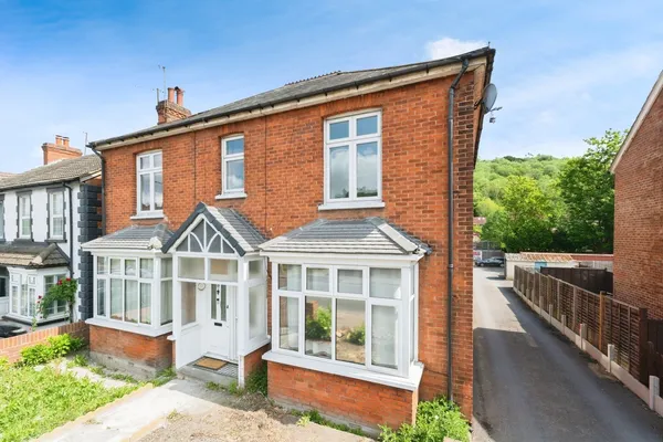 Godstone Road, Whyteleafe, Surrey, CR3
