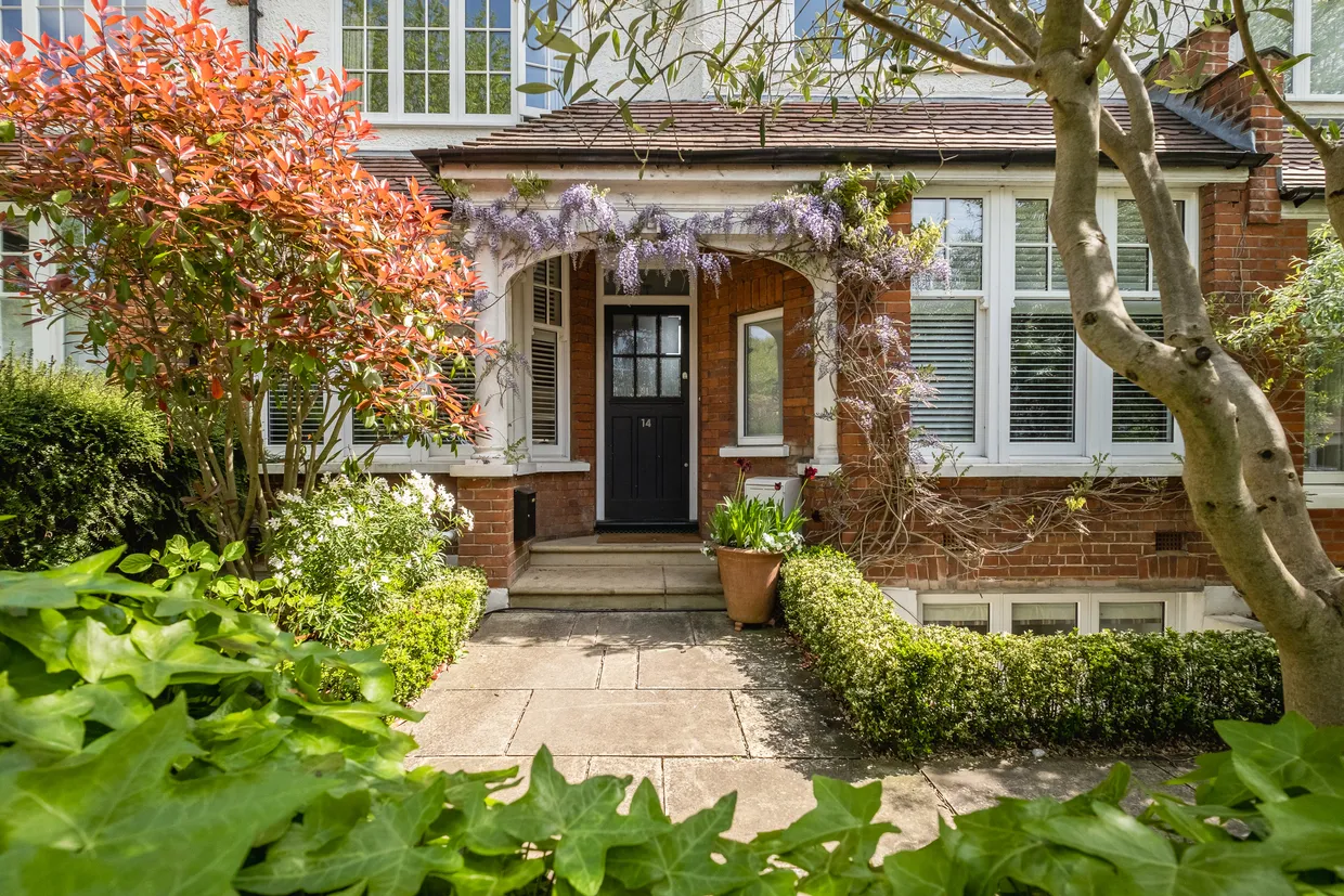Birchwood Avenue, LONDON, N10 photo 24