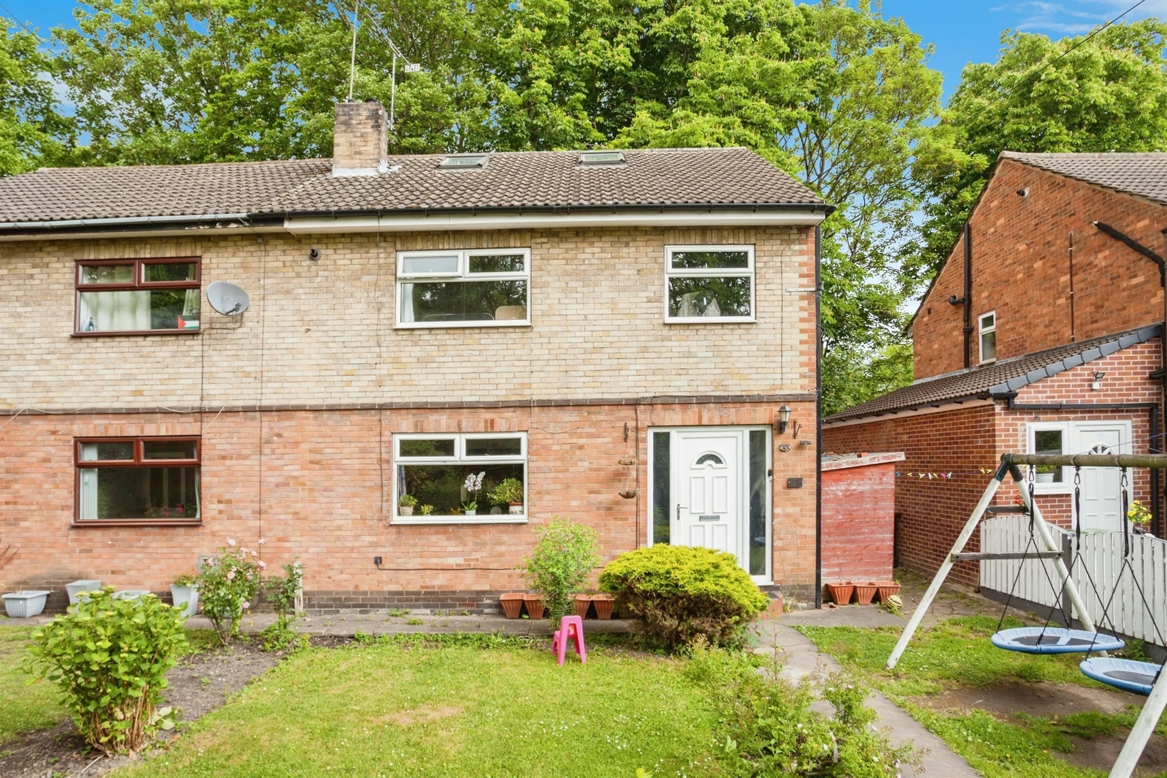 Property at College Grove Close, WAKEFIELD