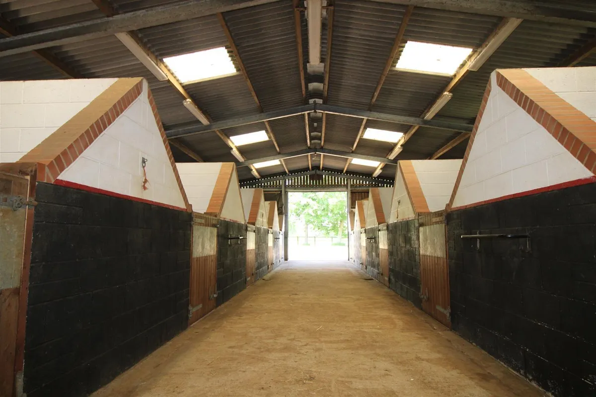 HALL FARM, GOADBY MARWOOD, LEICESTERSHIRE