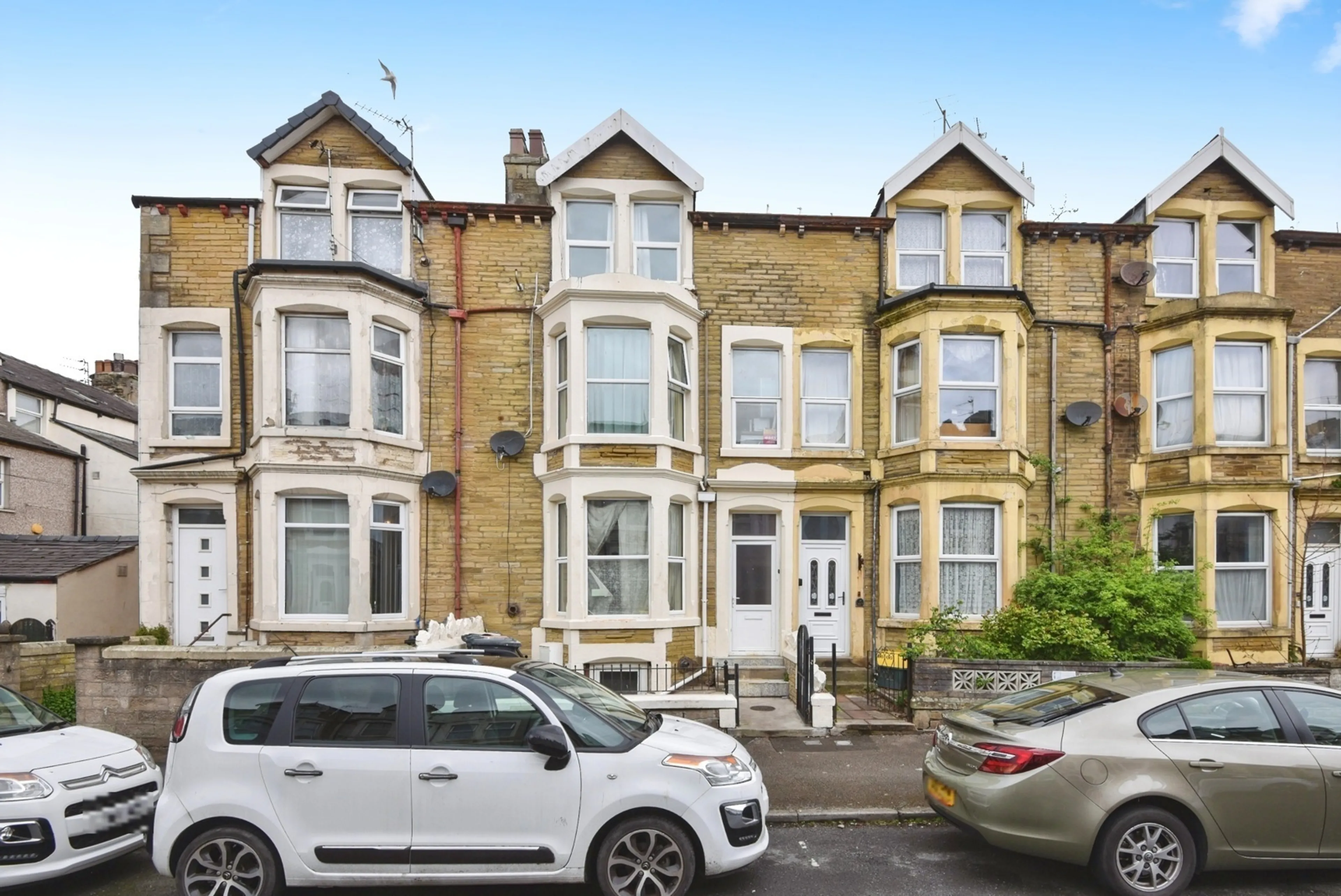 Property photo 0