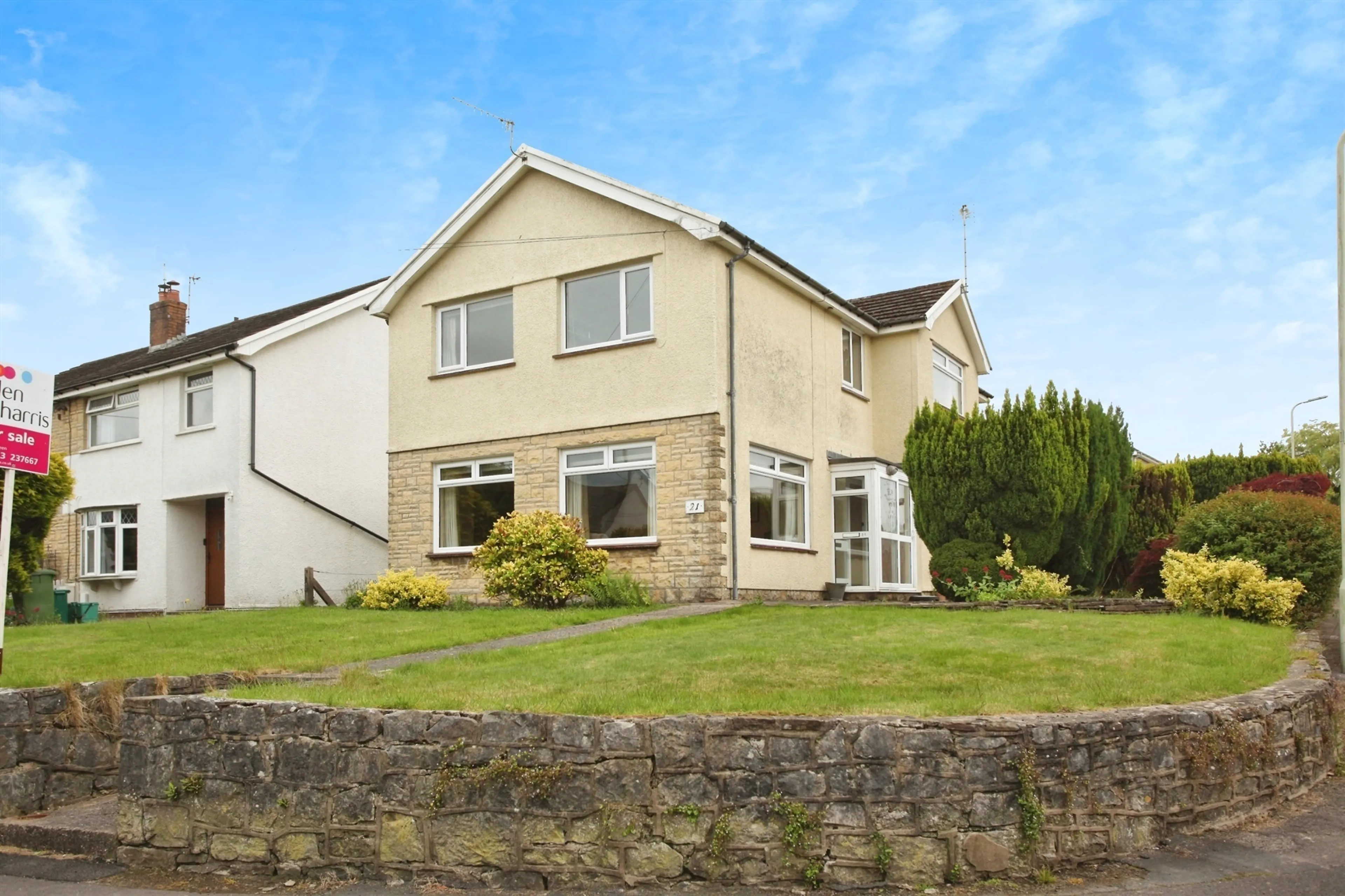Property at Heol Y Ffynnon, Efail Isaf, Pontypridd