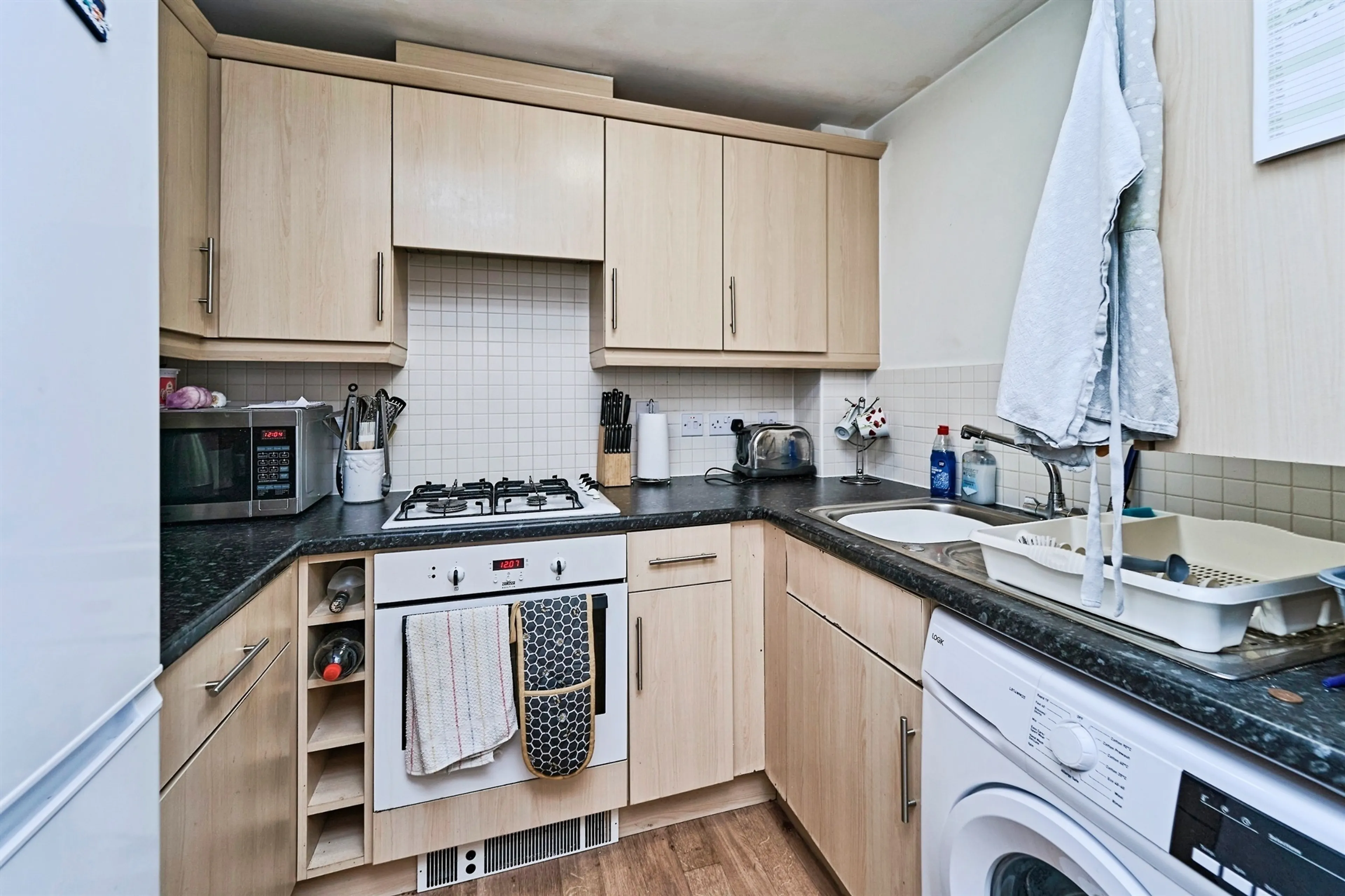 Property photo 0