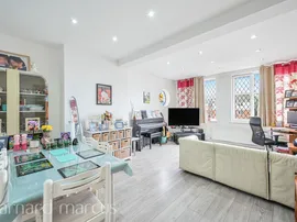 Kingston Road, Epsom thumb 3