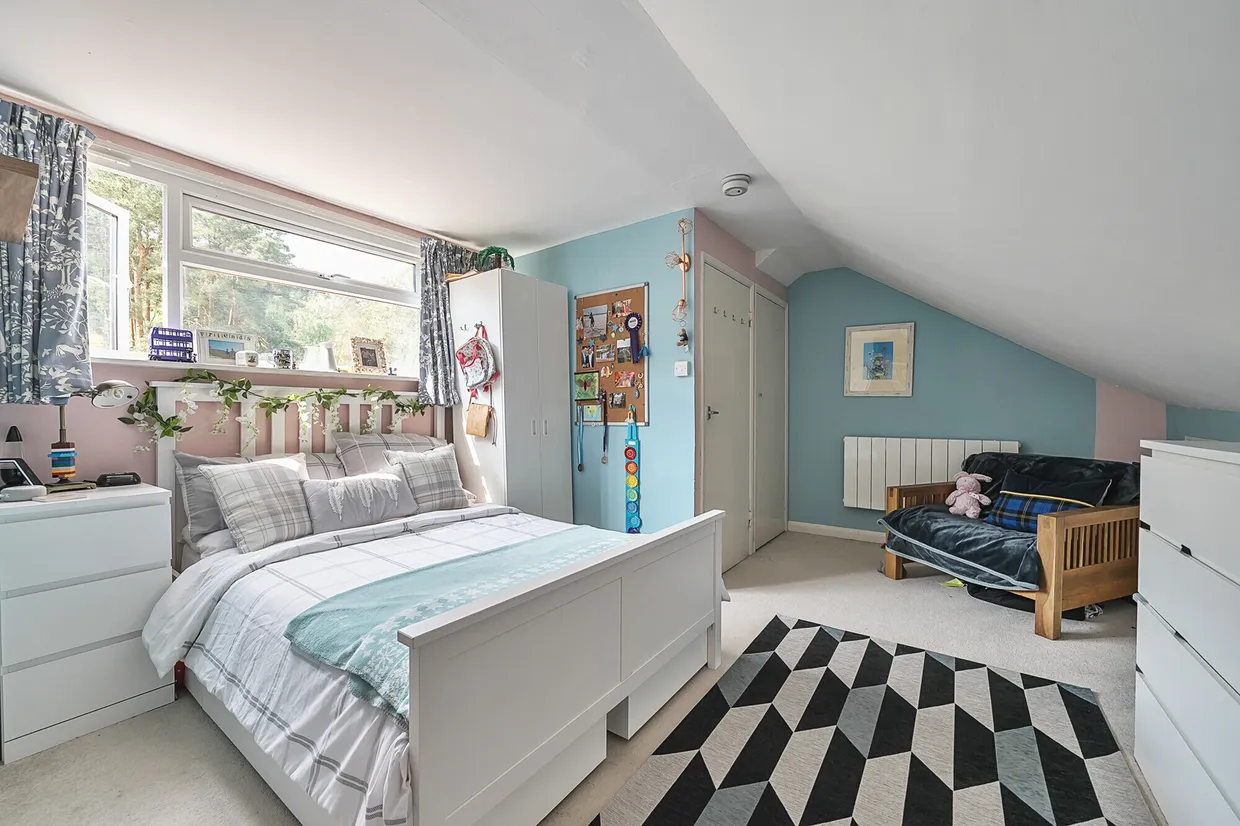 Burnt Hill Road, Lower Bourne, Farnham, GU10 photo 19