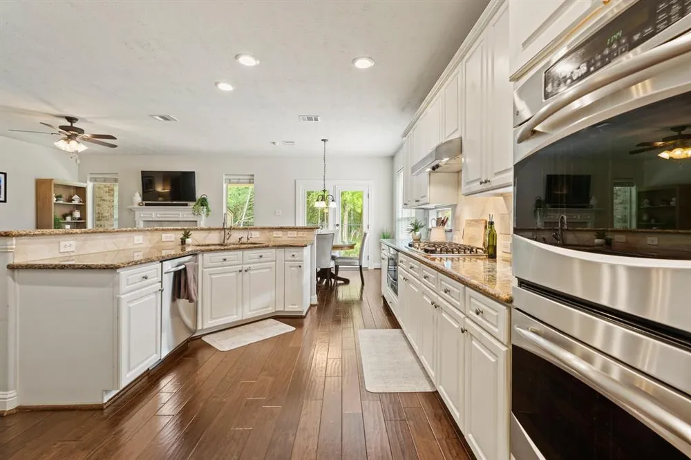 13115 Parkbrook Way Ln, Sugar Land, TX 77498