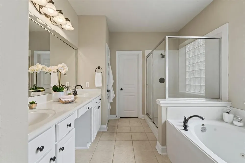 13115 Parkbrook Way Ln, Sugar Land, TX 77498