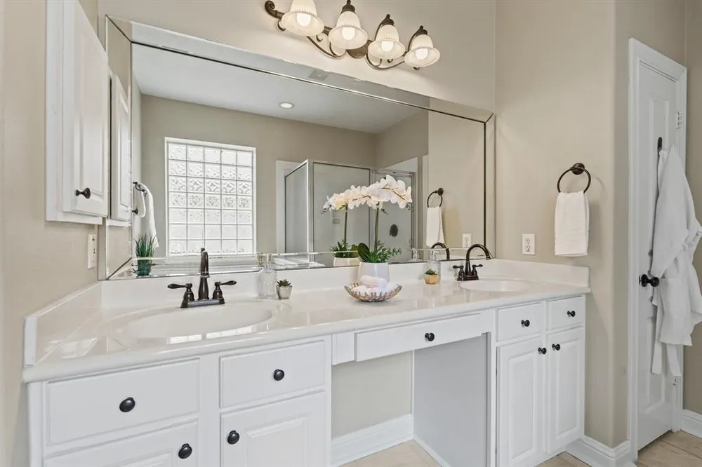 13115 Parkbrook Way Ln, Sugar Land, TX 77498