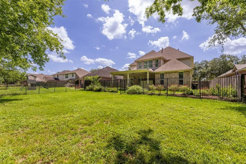 13115 Parkbrook Way Ln, Sugar Land, TX 77498