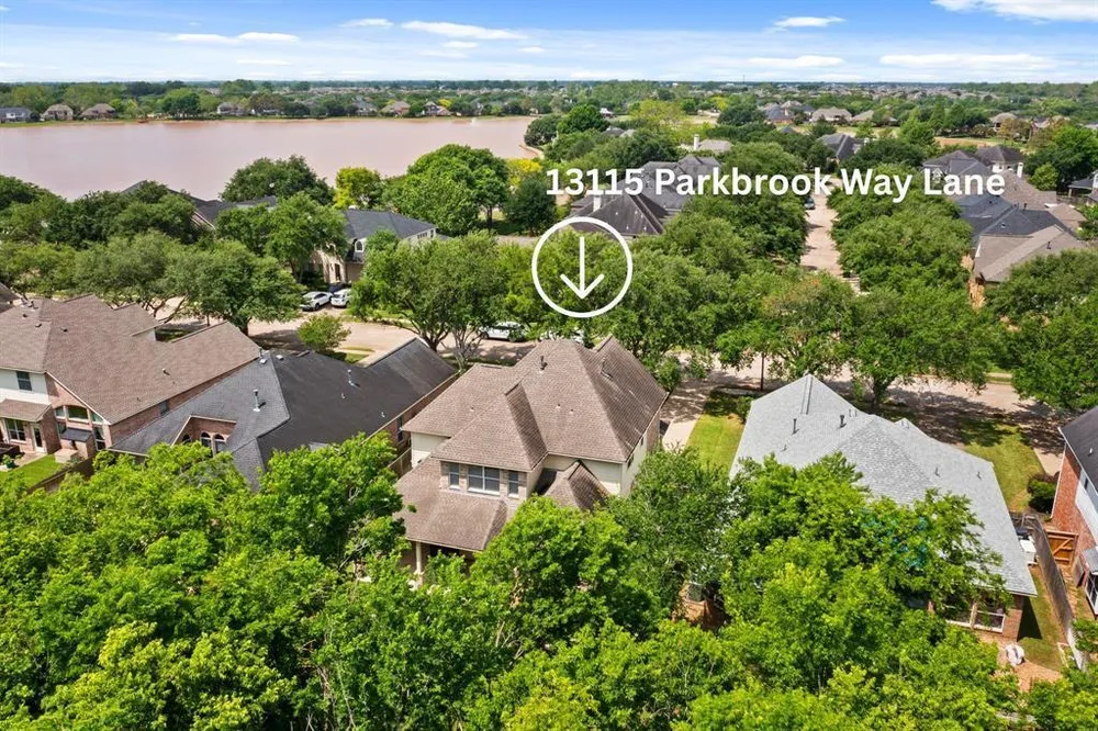 13115 Parkbrook Way Ln, Sugar Land, TX 77498