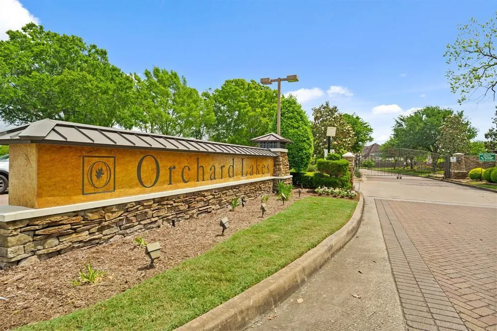 13115 Parkbrook Way Ln, Sugar Land, TX 77498
