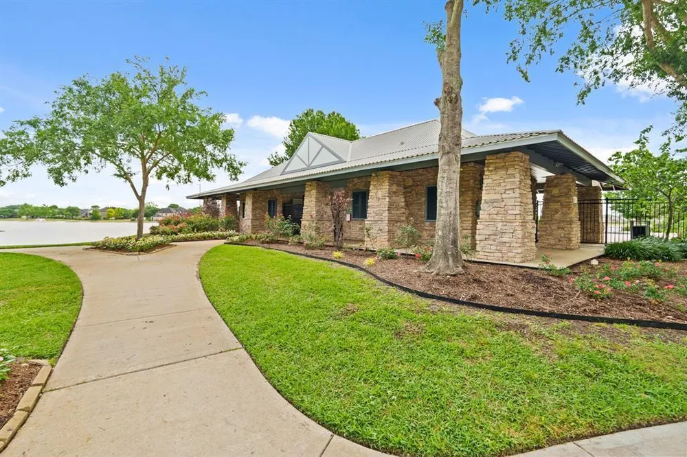 13115 Parkbrook Way Ln, Sugar Land, TX 77498