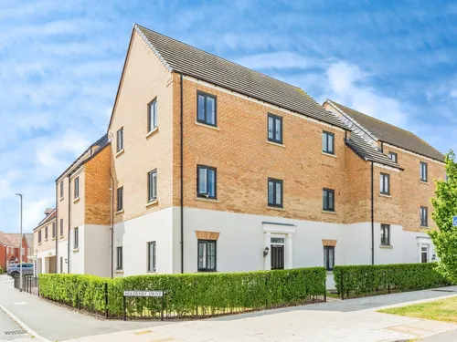 Holdenby Drive, Corbyphoto