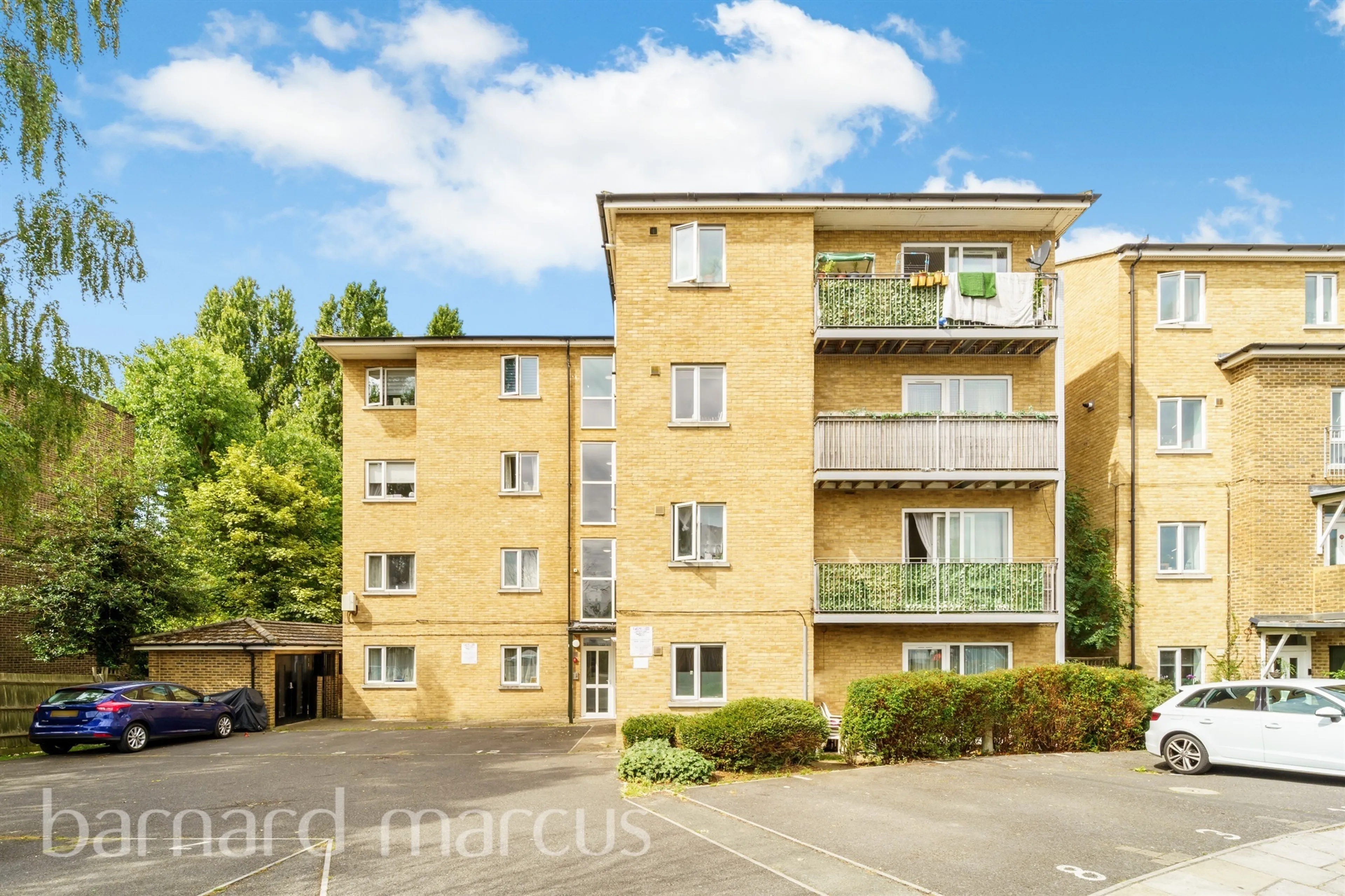 Property at Corfe Close, Whitton, Hounslow