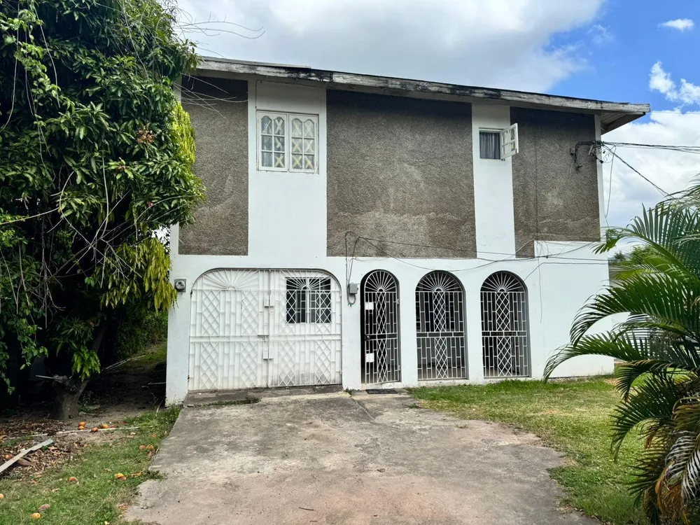 UNIVERSITY CRESCENT, KGN Kingston  St. Andrew