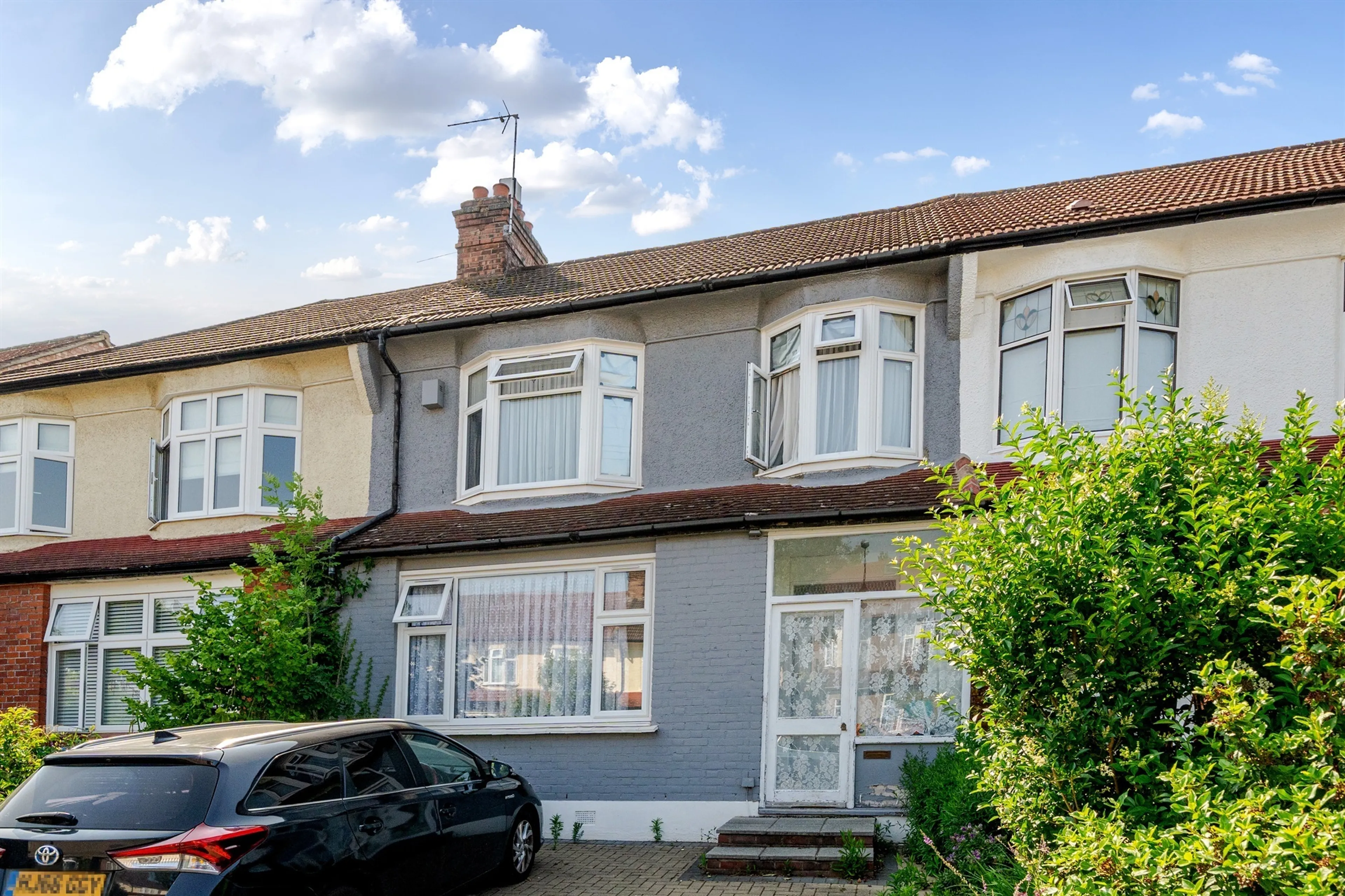 Property at Sittingbourne Avenue, Enfield