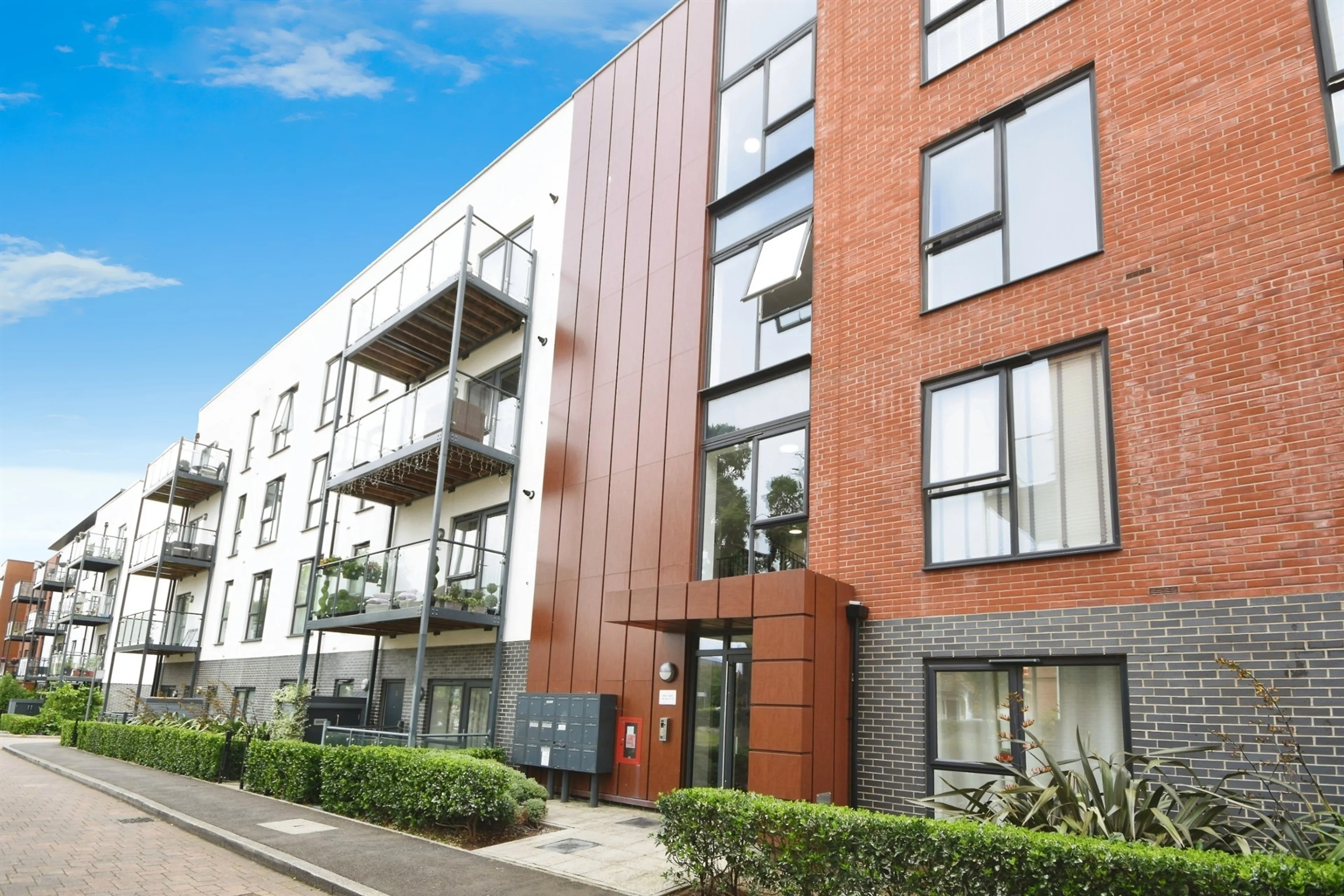 Property at Jackdaw Close, Romford