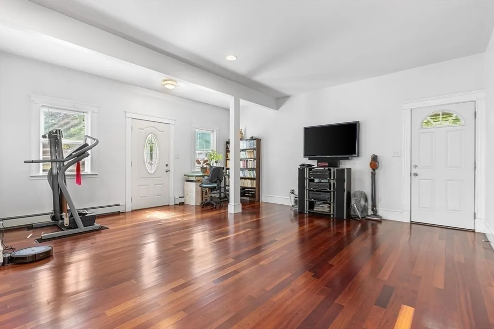 20 Hopkins St, Revere, MA 02151