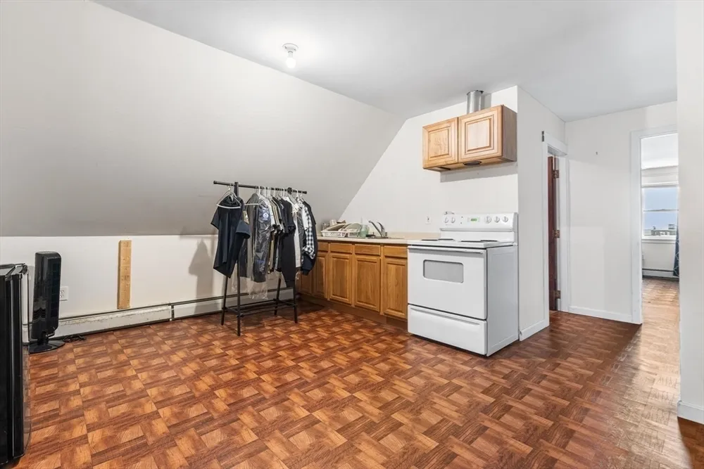 20 Hopkins St, Revere, MA 02151