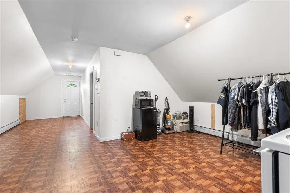 20 Hopkins St, Revere, MA 02151