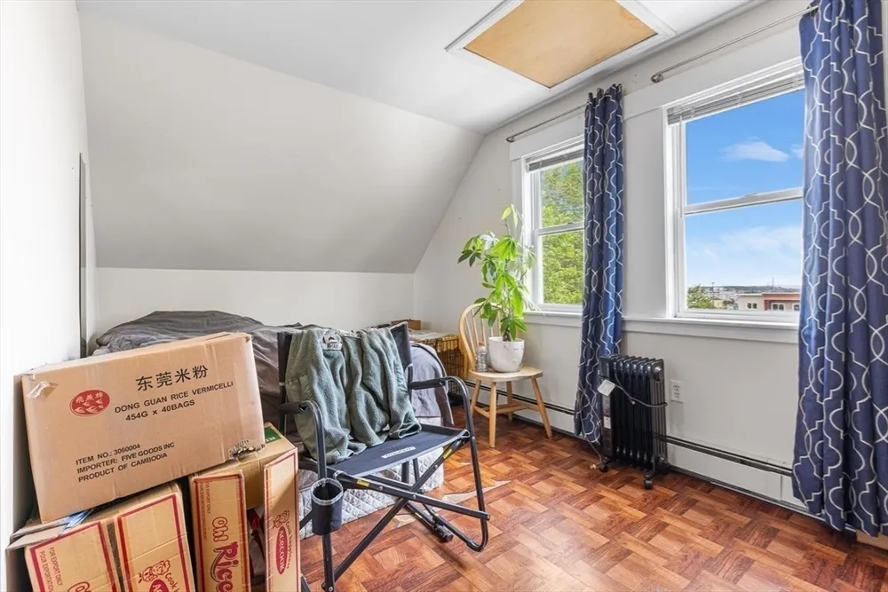 20 Hopkins St, Revere, MA 02151
