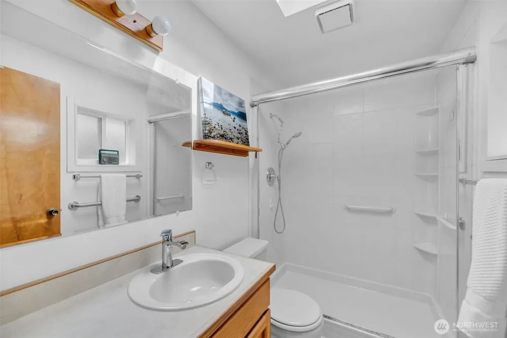 623 SW 122nd St, Seattle, WA 98146