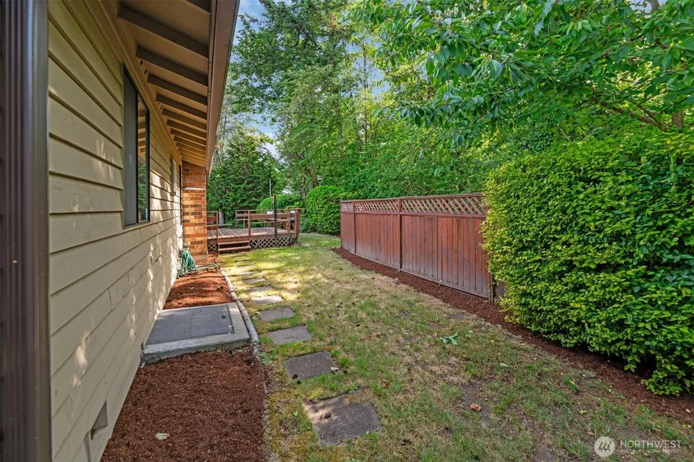 623 SW 122nd St, Seattle, WA 98146
