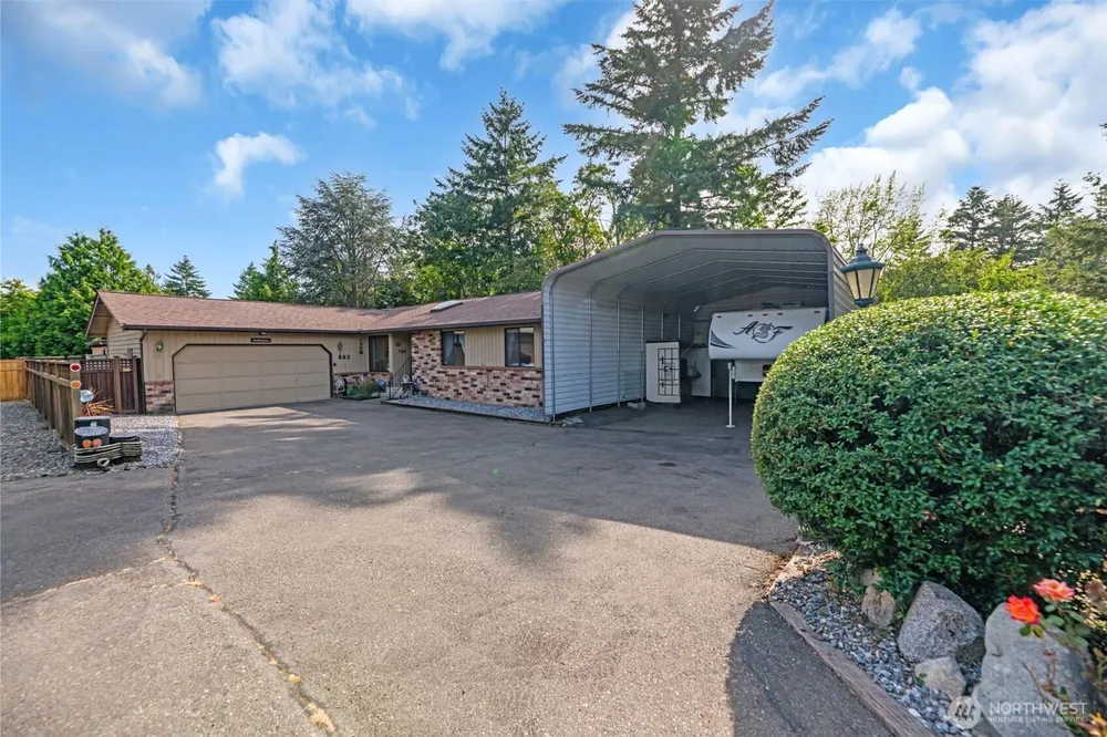 623 SW 122nd St, Seattle, WA 98146