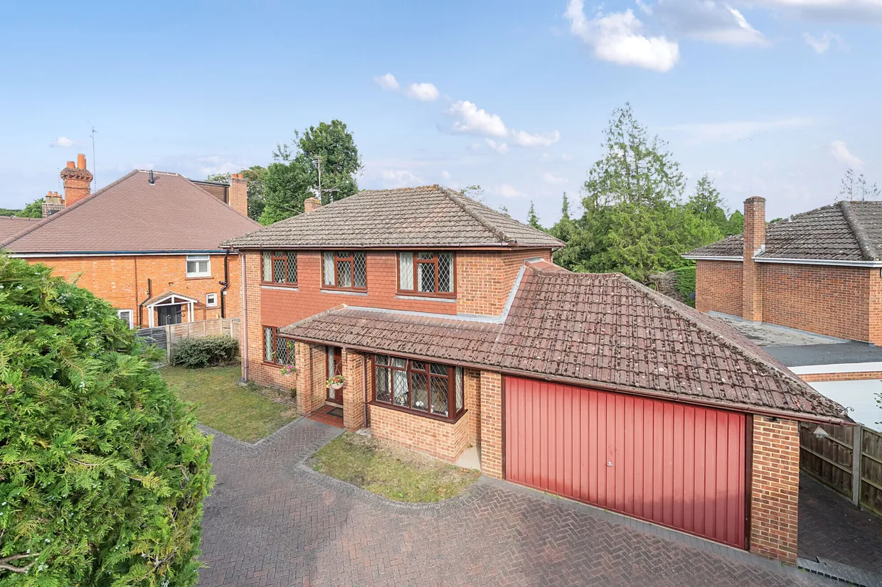 The Grove, Camberley, GU16 photo 1