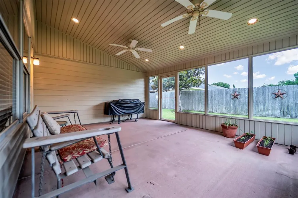 18707 Wonder Land Way, Houston, TX 77084