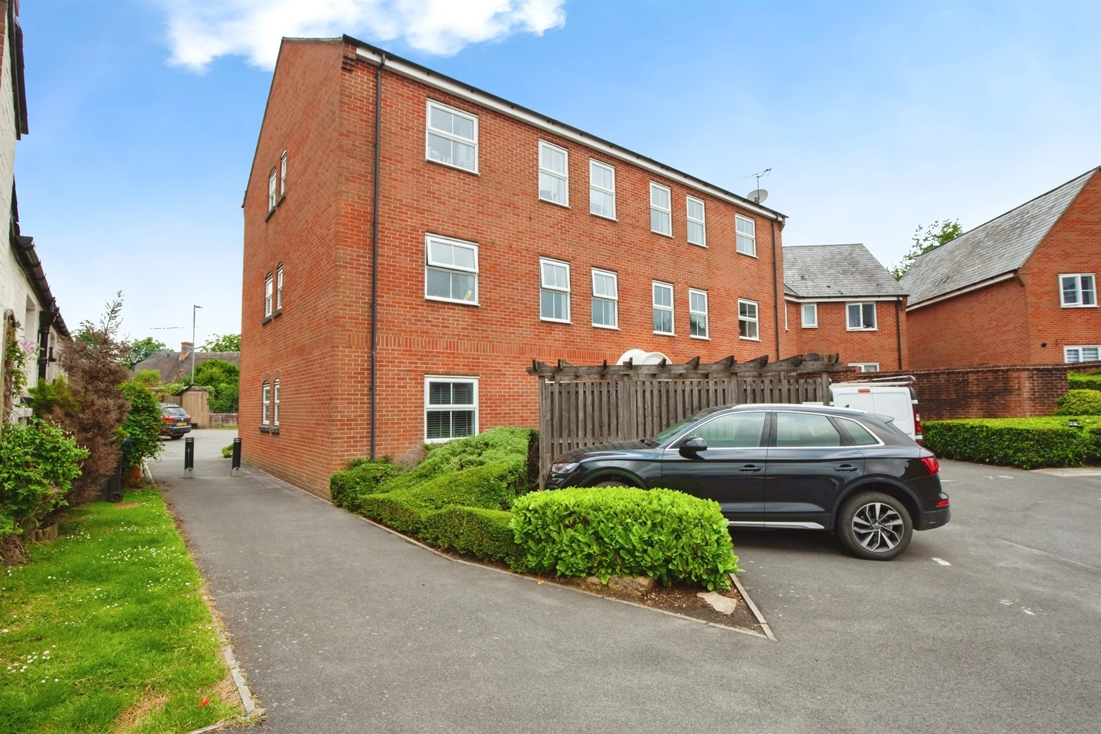 Property at Hillier Road, Devizes