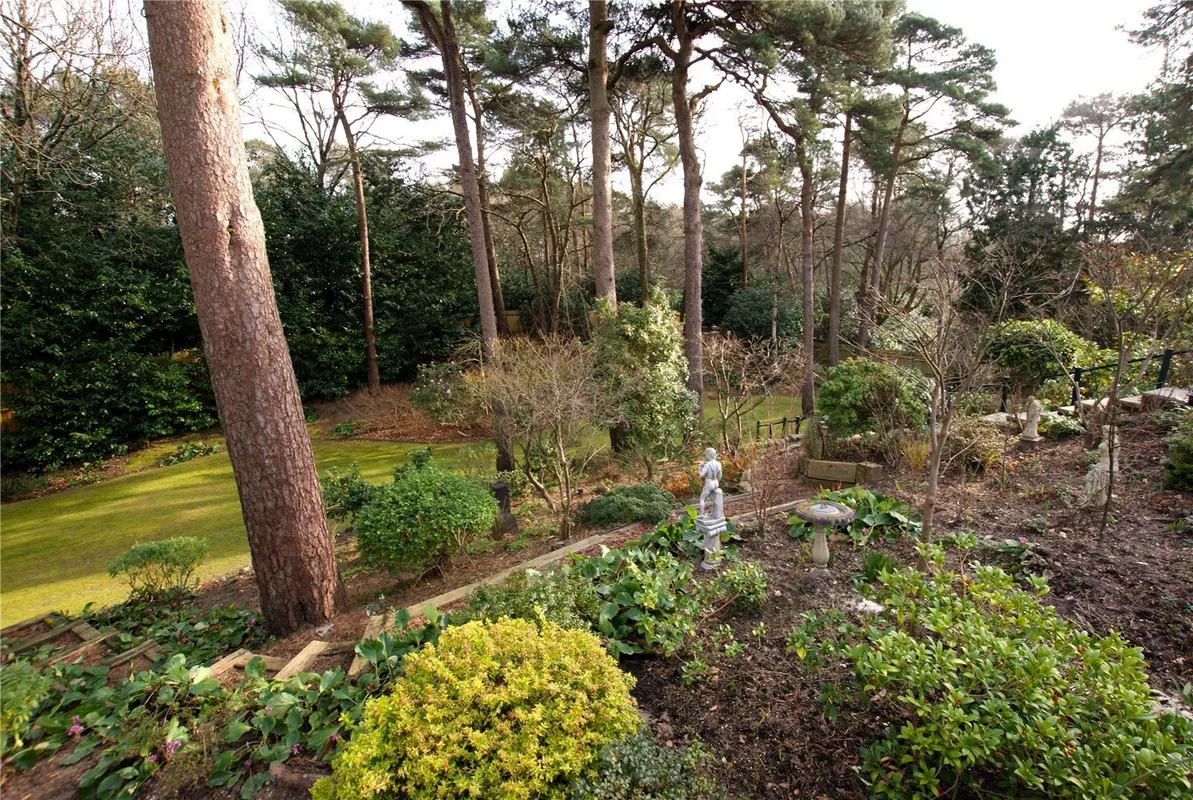Ashwood Drive, Broadstone, Dorset, BH18