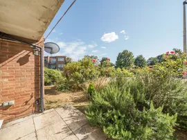 Croxley Rise, Maidenhead thumb 2
