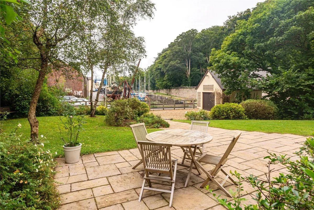 Y Felinheli, Gwynedd, LL56