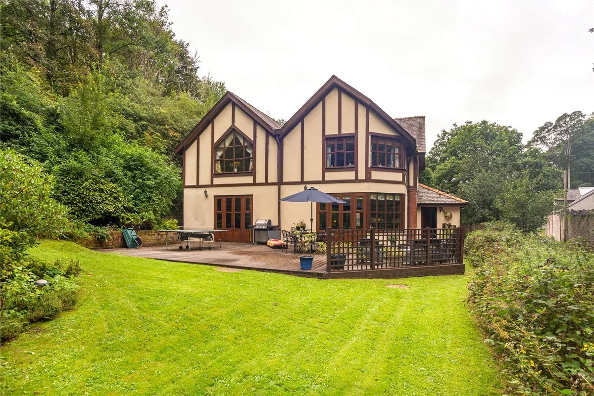 Y Felinheli, Gwynedd, LL56