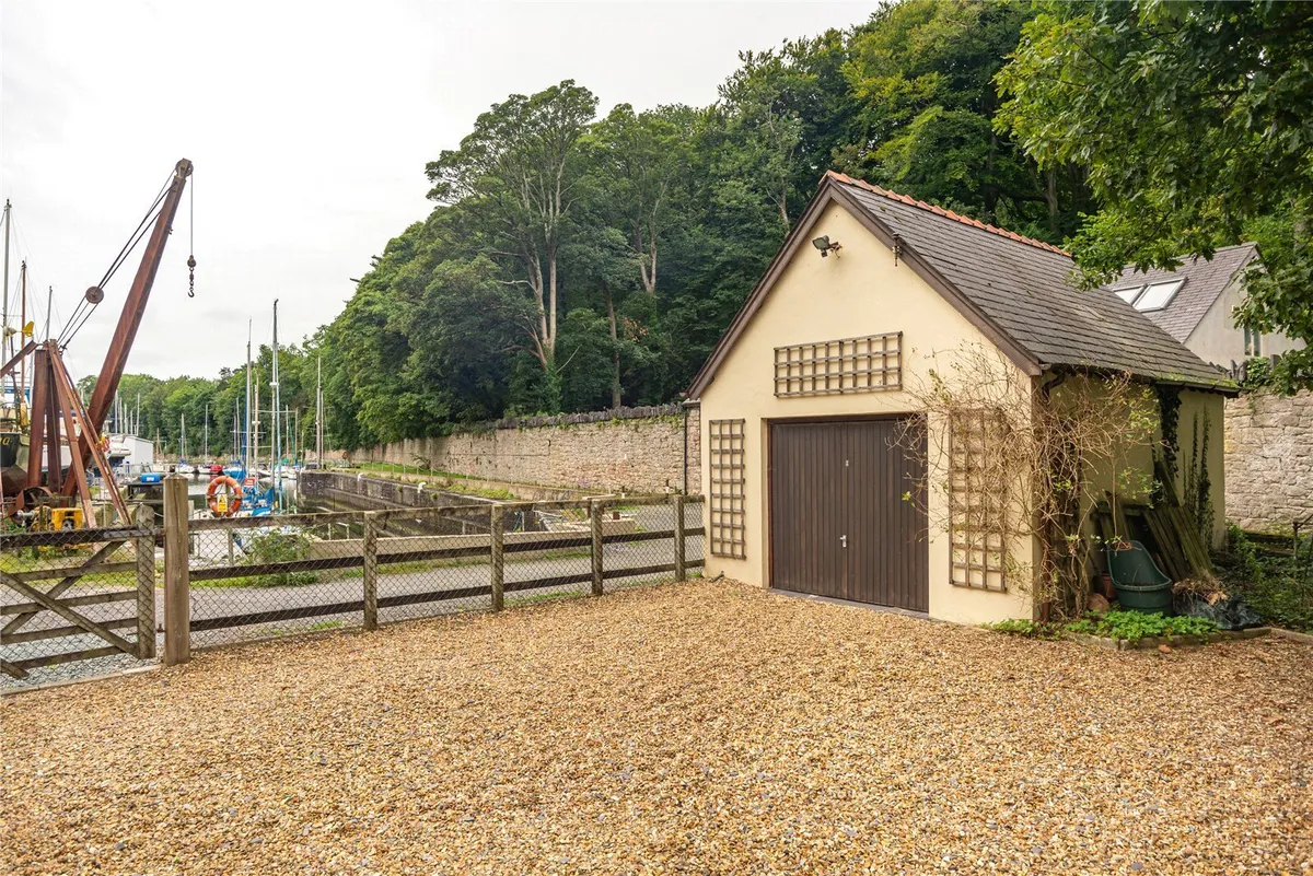 Y Felinheli, Gwynedd, LL56