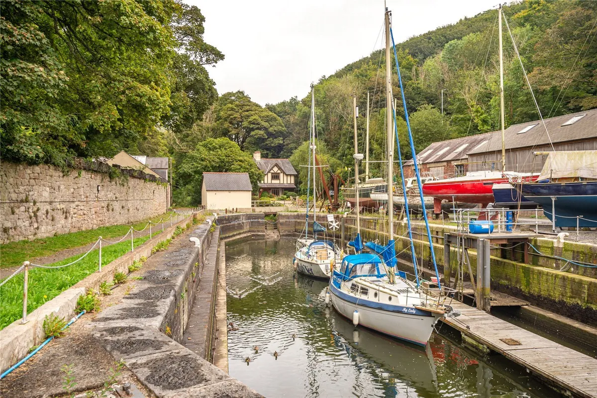 Y Felinheli, Gwynedd, LL56