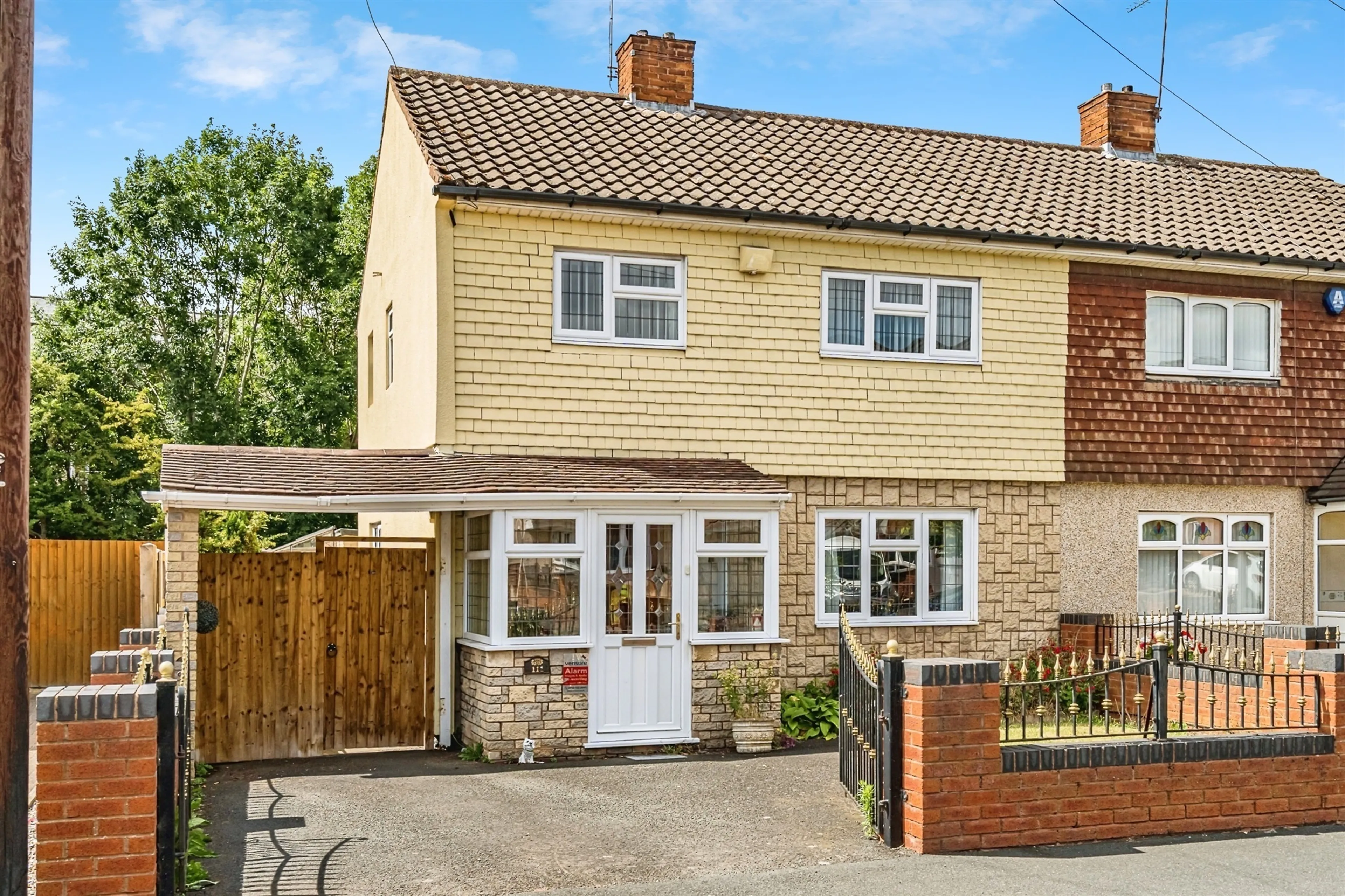 Property photo 0