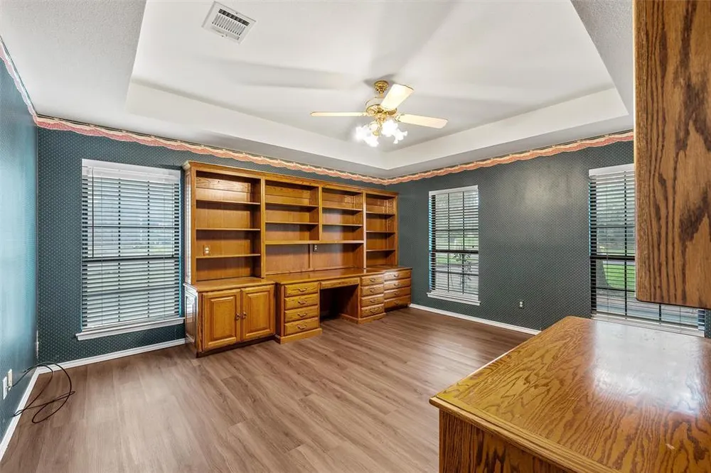 8216 Teakwood Dr, Woodway, TX 76712