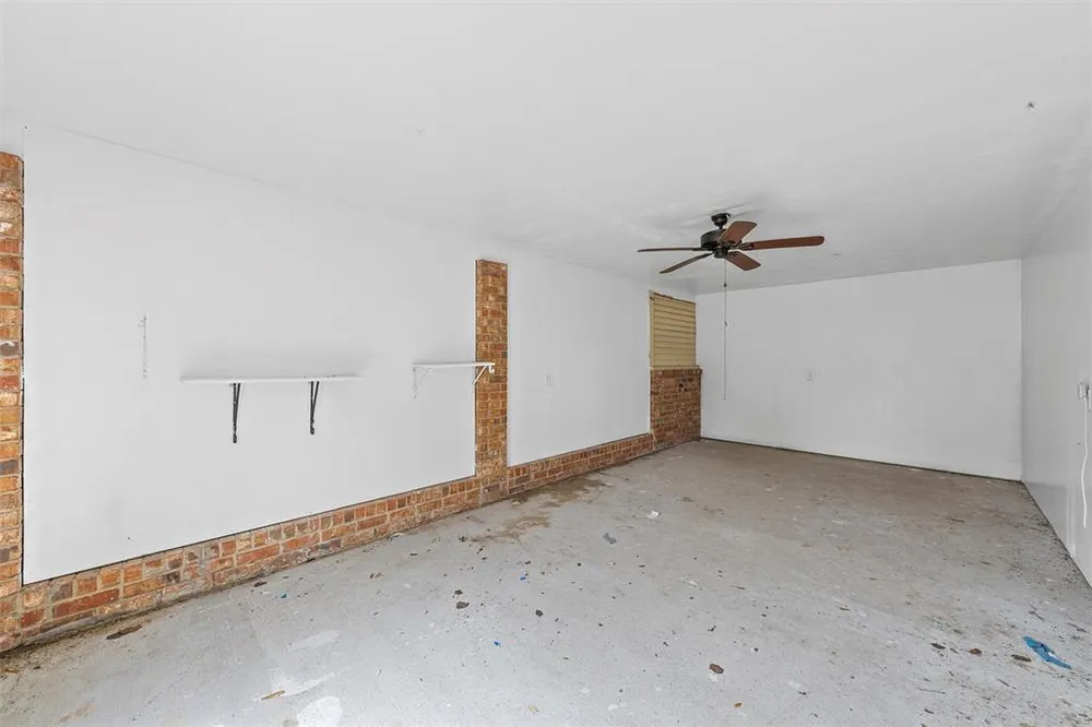 8216 Teakwood Dr, Woodway, TX 76712
