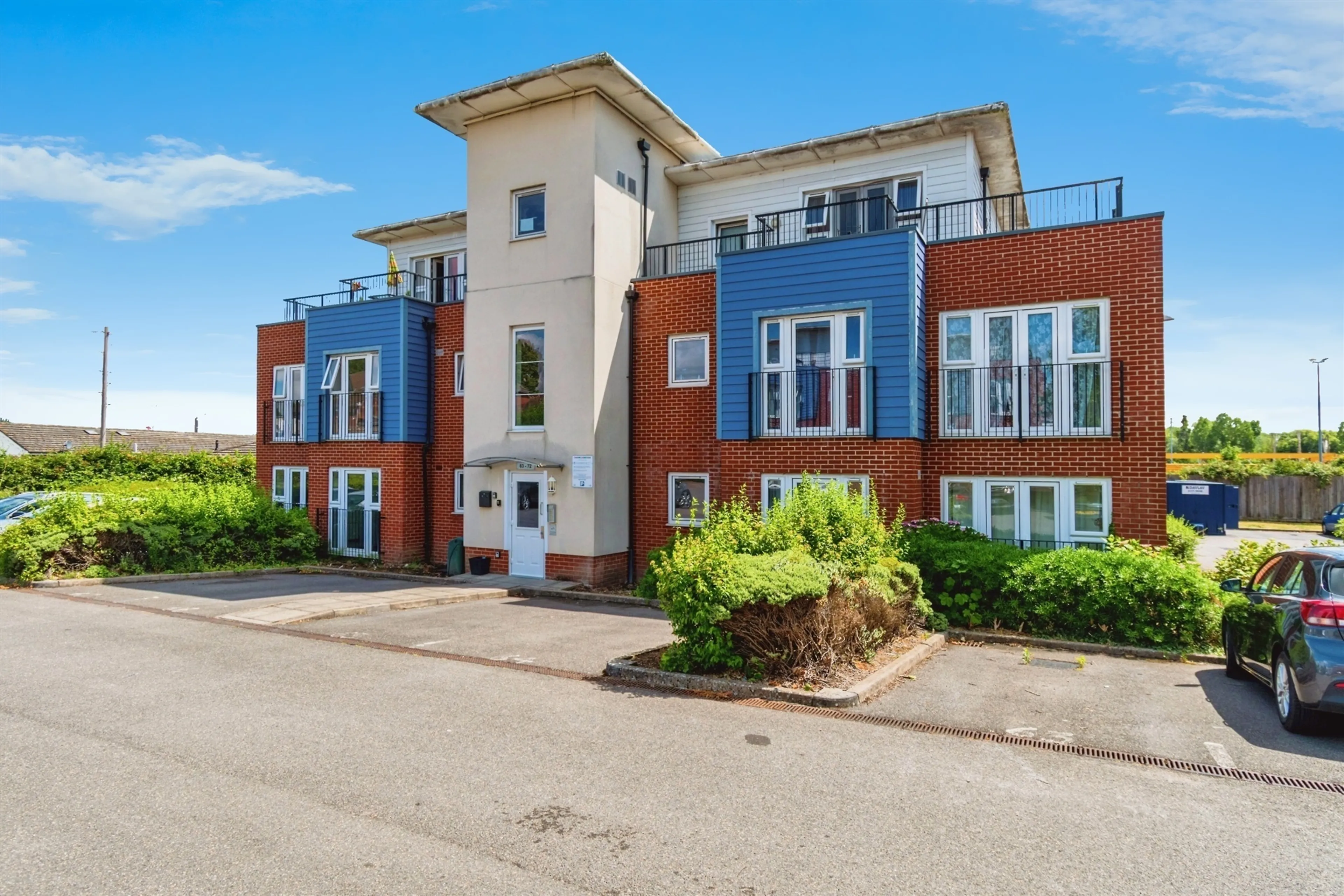 Property photo 0