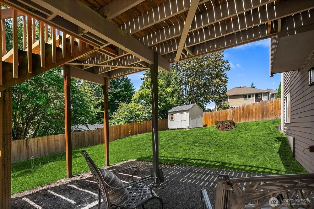 1613 Hoquiam Pl NE, Renton, WA 98059