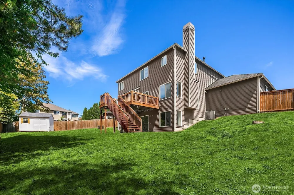 1613 Hoquiam Pl NE, Renton, WA 98059