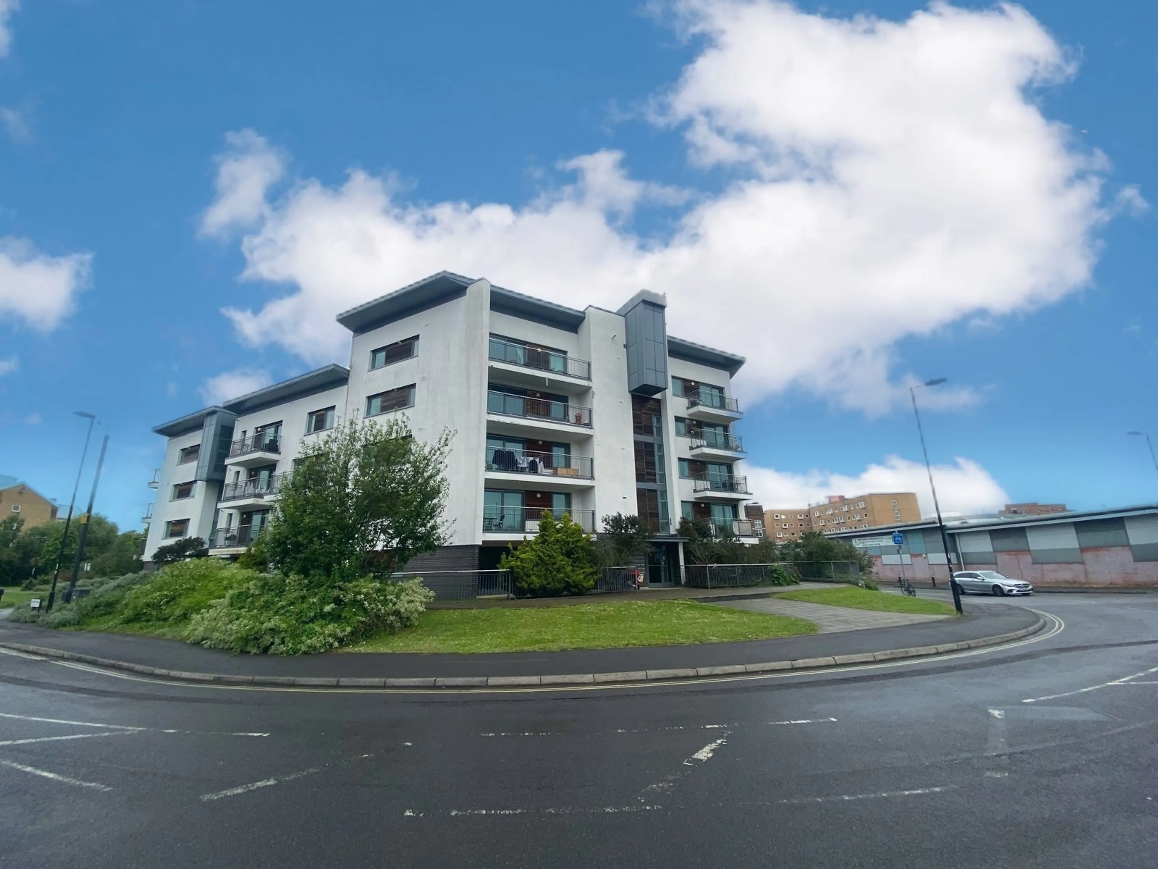 Property photo 0