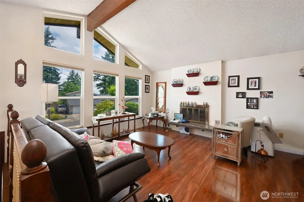 2907 SW 333rd St, Federal Way, WA 98023