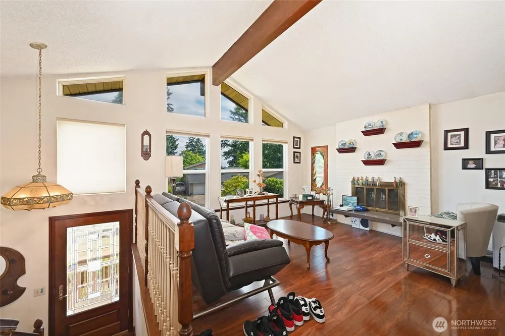 2907 SW 333rd St, Federal Way, WA 98023