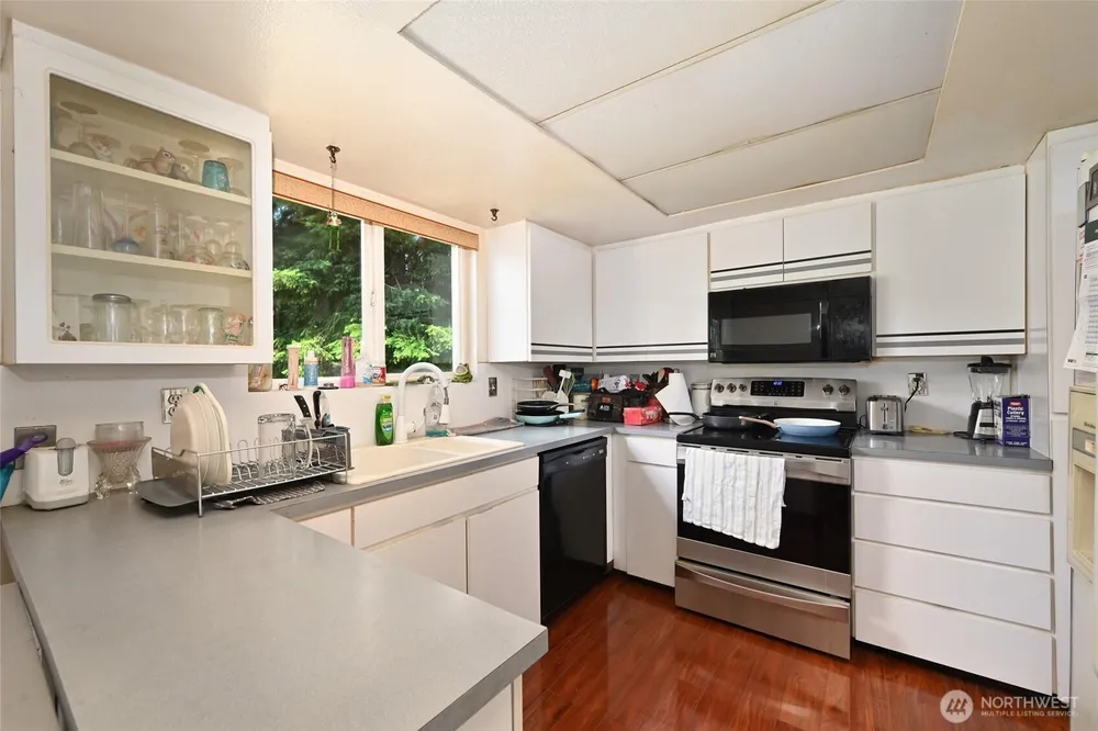 2907 SW 333rd St, Federal Way, WA 98023