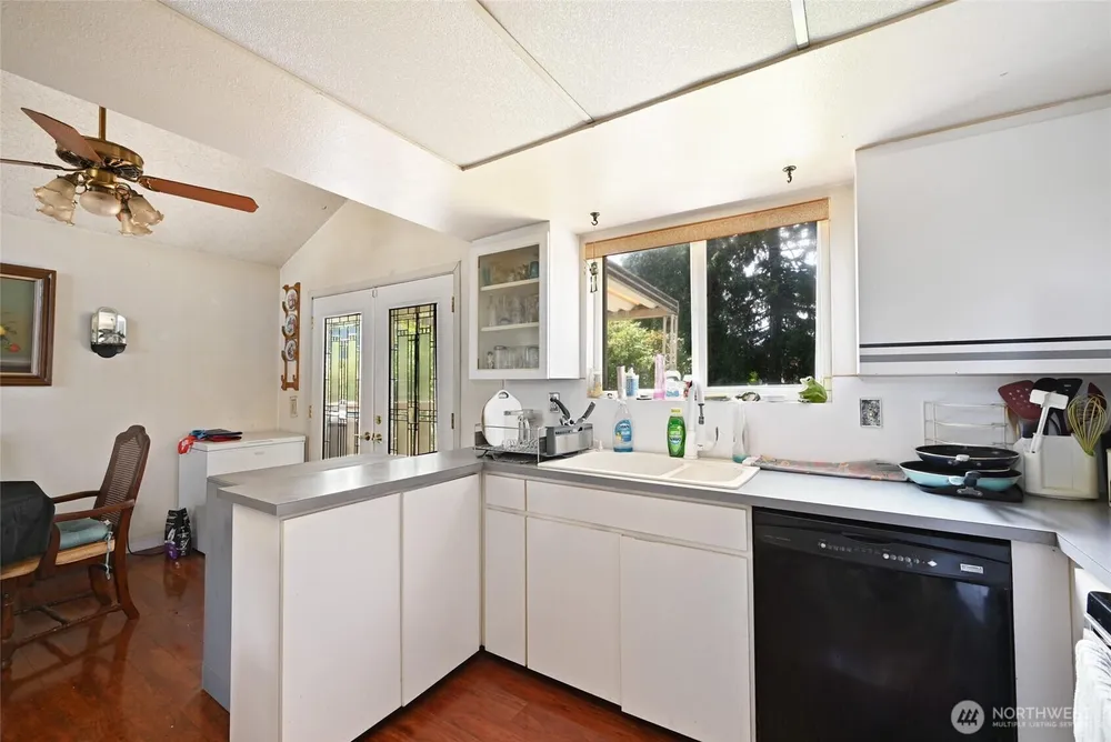 2907 SW 333rd St, Federal Way, WA 98023