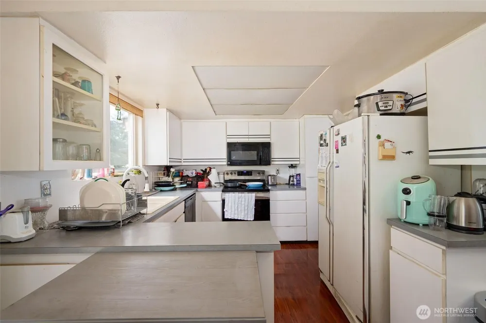 2907 SW 333rd St, Federal Way, WA 98023